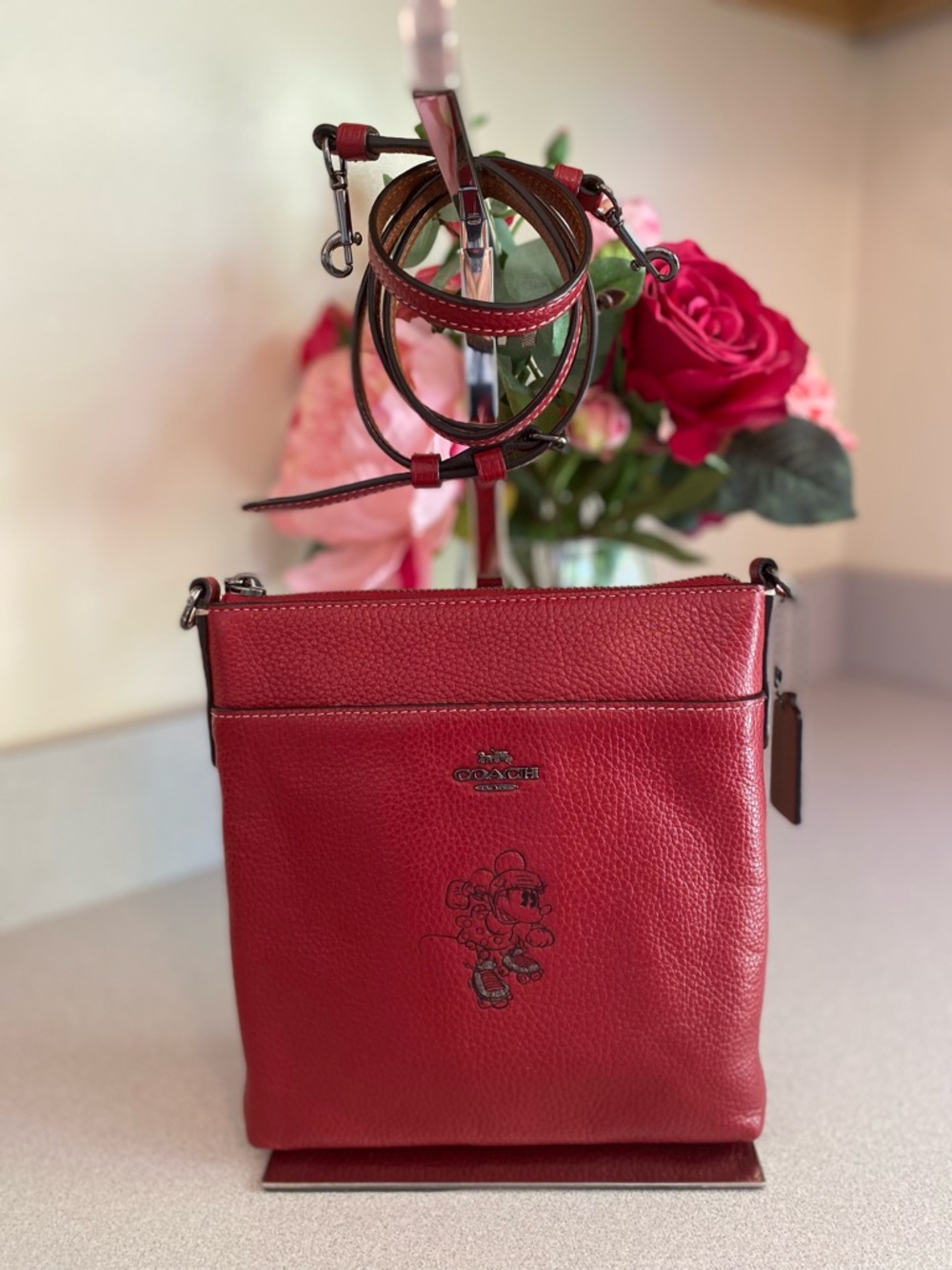 Coach Disney Minnie Mouse Kitt Messenger Crossbody Bag
